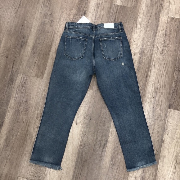 PISTOLA CHARLIE HIGH RISE STRAIGHT LEG, My Way, Side white zipper, Raw hem ๐ - Picture 9 of 17